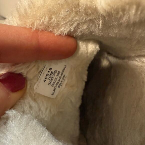 Minnetonka Women's Caitlin Clog Slipper Suede Brown Cream 10 - Picture 5 of 7